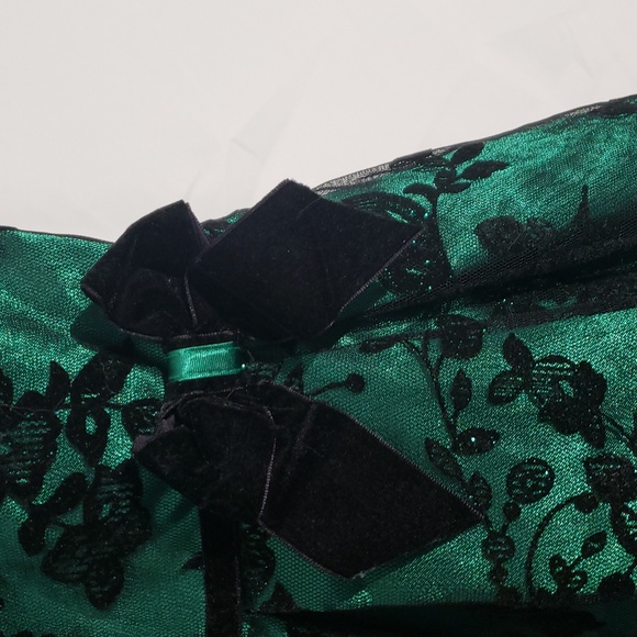 Girl' Elegant Green and Black Holiday Party Dress Size 10 Tulle Petticoat - Picture 2 of 16